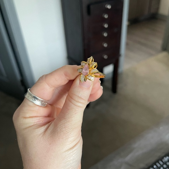 Stunning CZ Pink Flower Ring - Picture 9 of 9